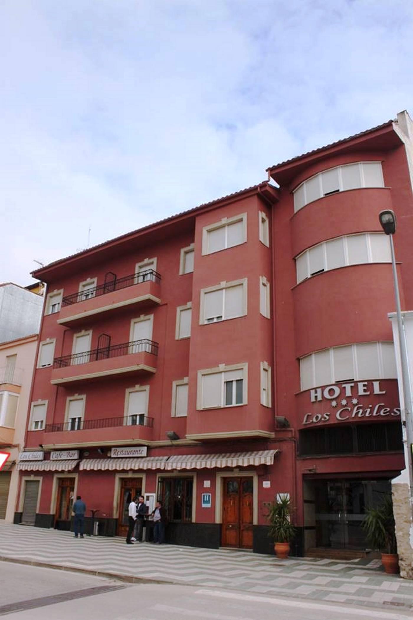 Hotel Los Chiles Вильянуэва-дель-Арсобиспо Экстерьер фото